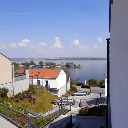 Apartament Palava Eu 8 *