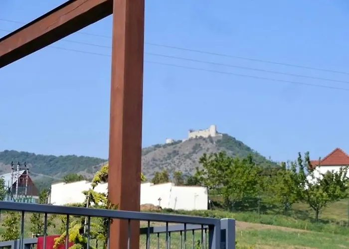 شقة Palava Eu 8 *
